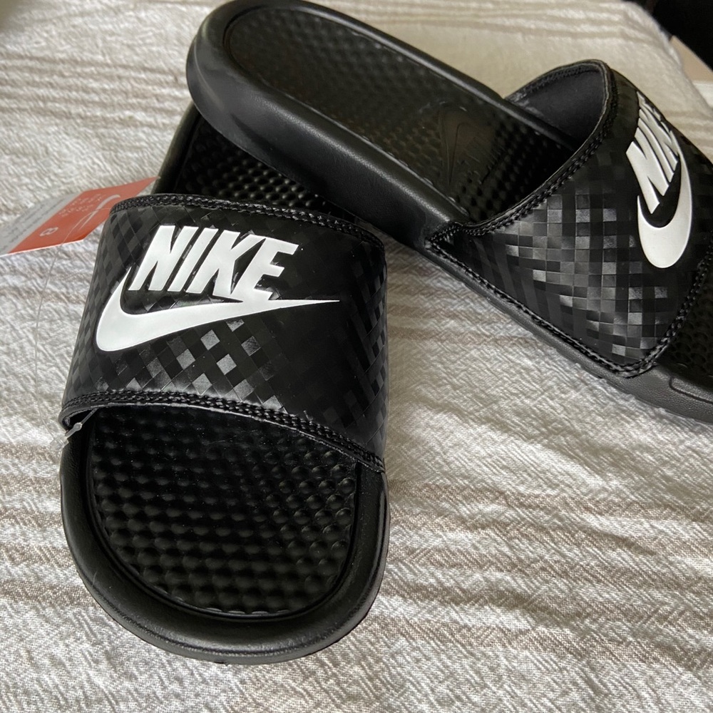 Nike slides